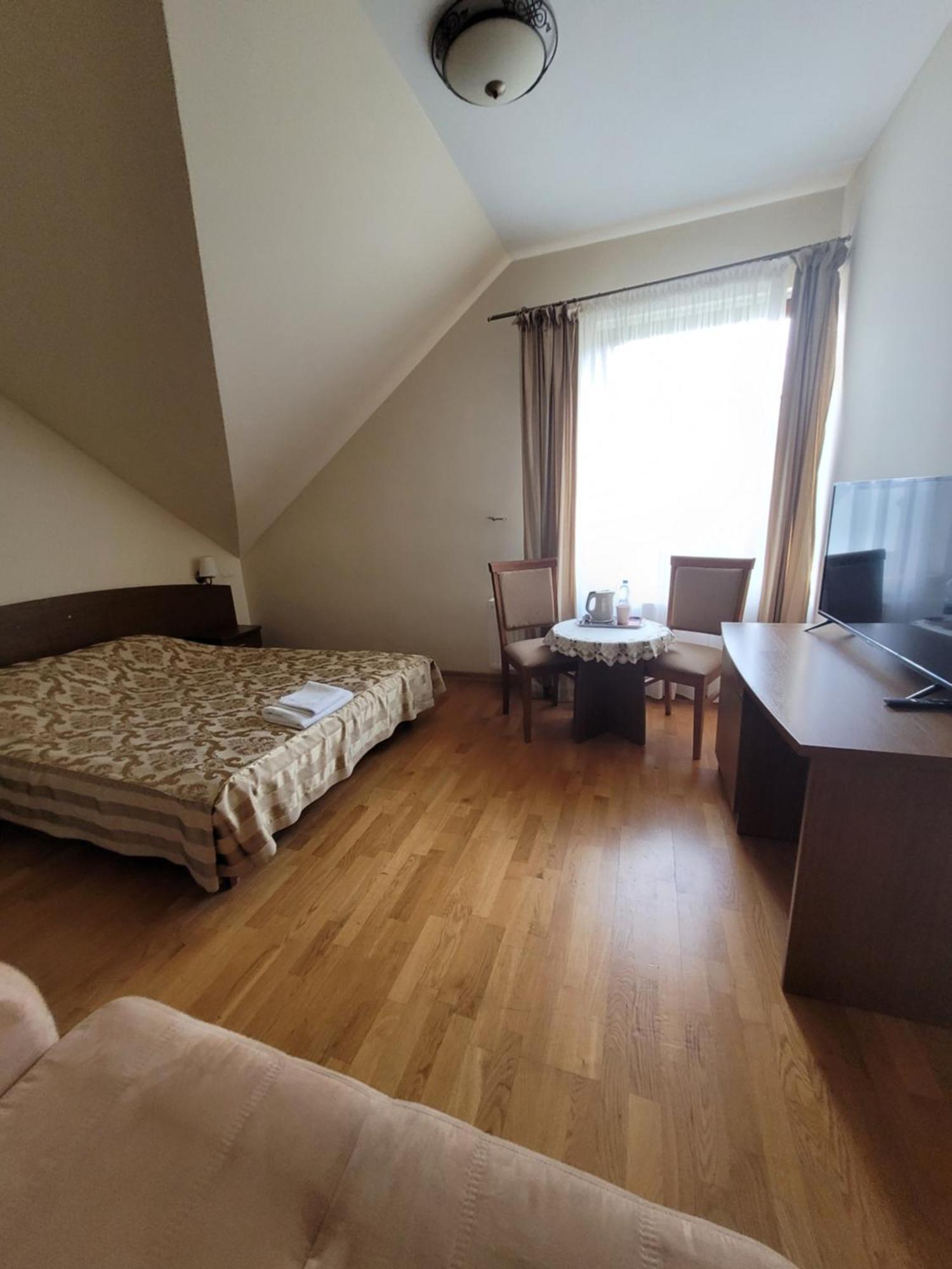 Dworek Biesiadny Radzewice Экстерьер фото